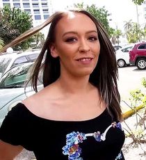 Raelynn Taylor, 34 года, США Raelynn Taylor, 34 года,
